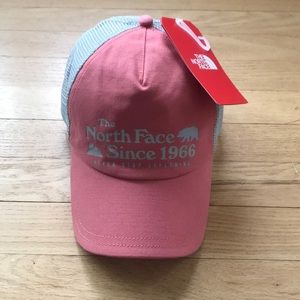 NWT The North Face hat